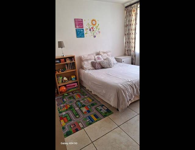 2 BEDROOM APARTMENT FOR SALE IN ESSENWOOD